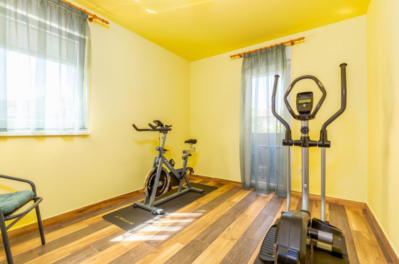Apartmani Monte Pula Exterior foto